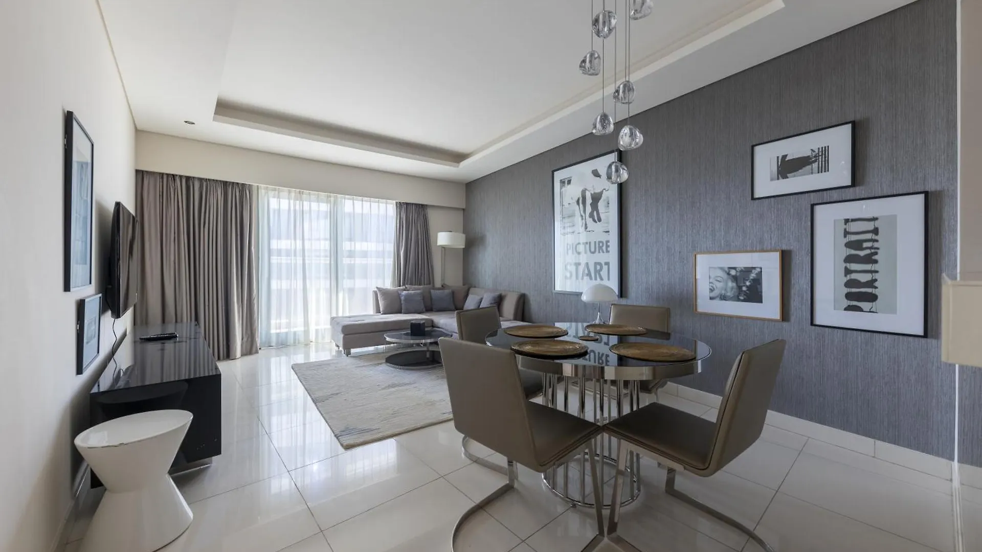 Cozy 1Br With Balcony Great View, Damac Towers Apartment Dubai