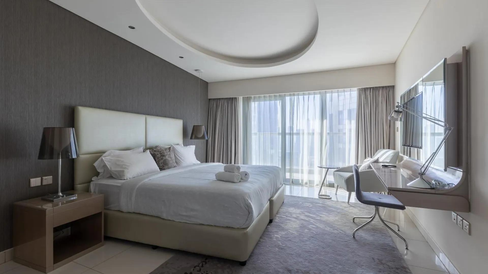 Cozy 1Br With Balcony Great View, Damac Towers Apartment Dubai